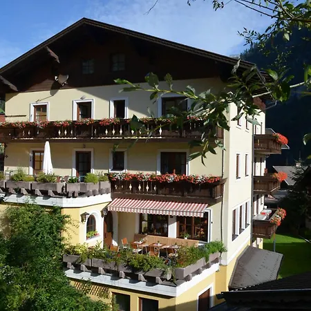 Hotel Almrösl Im Großarltal